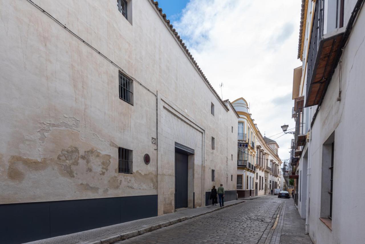 Apartamento En Monumento Historico Nacional Corral Del Conde-Duque De Olivares Sevilla Exterior foto