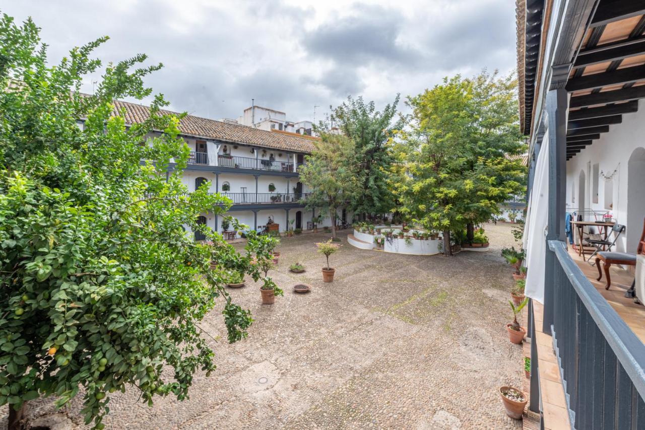 Apartamento En Monumento Historico Nacional Corral Del Conde-Duque De Olivares Sevilla Exterior foto