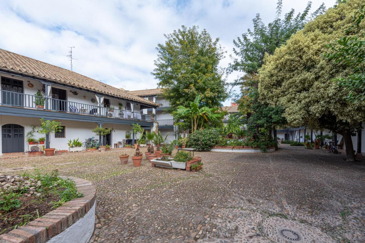 Apartamento En Monumento Historico Nacional Corral Del Conde-Duque De Olivares Sevilla Exterior foto